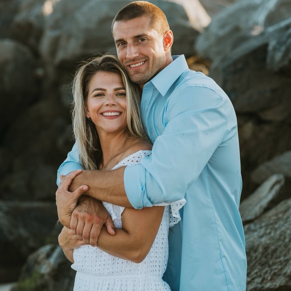 Meet your Posher, Alexis - Picture 1 of 2